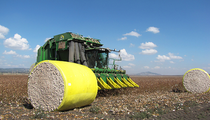 John Deere 7760 Cotton Picker