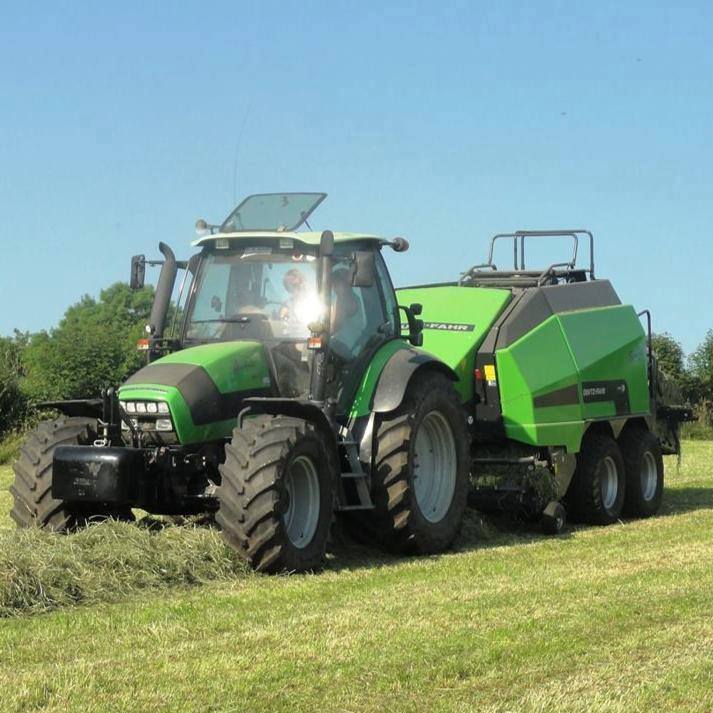 Edwin Rea Contracts at the baling.